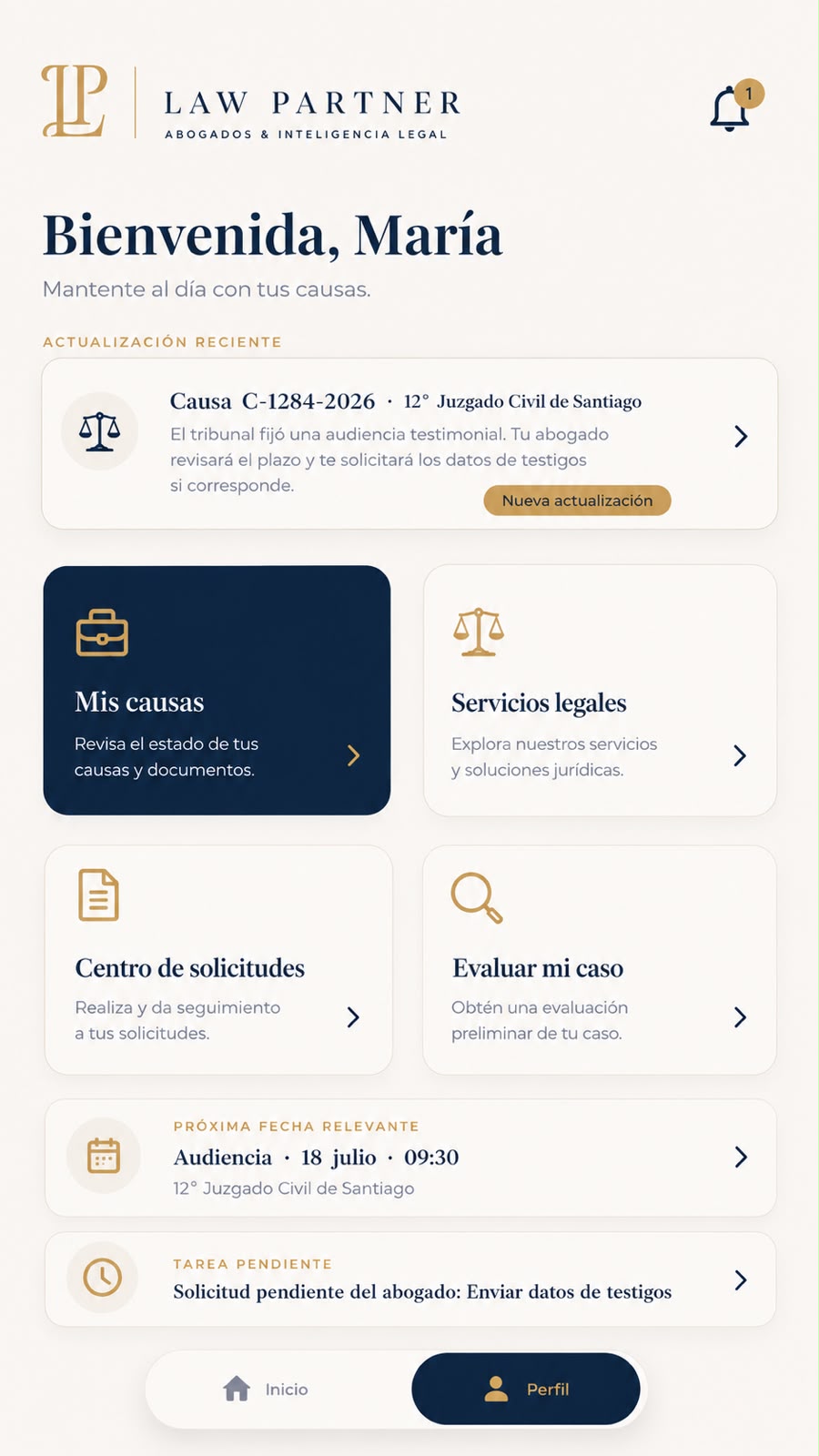 Pantalla de inicio de la app Law Partner para clientes, con accesos a mis causas, servicios legales, centro de solicitudes y evaluar mi caso